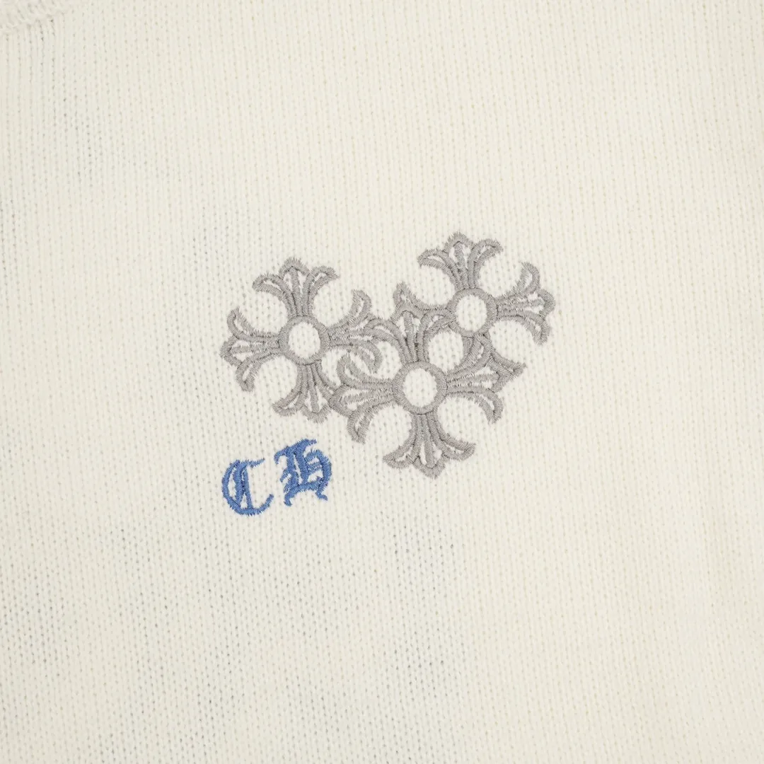 🅿️580 Chrome Hearts CH Chrome Hearts 25ss Embroidered Disk Sanskrit Cross Hole Knitted Sweater Pullover. It’s a very eye-catching style. It’s the same style for both men and women. It’s black and white. It looks great in person. It looks good on the upper body. It looks good when you wear it every day. It’s even more photogenic. It’s hard not to buy it. Buy it for me!!! Believe me, no one can refuse such a machine-length Chrome Hearts jacket. It has an expanded version based on the old version. The upper body is loose and stylish. Casual design with an expanded hem. Fat people are extremely slim. Thin people have a limited height. Ten thousand yuan ZP printing. 1:1 perfect restoration. Looks good when worn alone. Can be easily controlled by both men and women. If you care more about quality, you must also respect the price. It is completely different from the junk goods on the market that are thin and see-through and pill when worn. If the style makes you shine at a glance, then quality is what you should pay more attention to. We focus on quality rather than price. Customers who have received my products all know it. ️️️ Sweaters on the market are generally made of core-spun yarn. We use modal. Compared with core-spun yarn, the advantages are very intuitive: high cost, high price, high density, relatively expensive for developers, allowing us to make a lot less money. In addition, it is delicate, has no scum on the upper body, resists pilling, and is high-end. We are conscientious sellers and do not use core-spun yarn. Core-spun yarn is really useless except for being cheap. It shrinks, pills, hooks, and makes people pierced. He is proficient in everything. It is 2024. Who doesn’t want to look presentable when going out when they dress up? Quality determines the upper body effect. No matter how bad the quality, the best style is still the temperament of the urban-rural fringe. We only do long-term business. Quality determines character. Take it back and wear it with confidence and wash it. The pattern quality will definitely make your eyes shine. We only make the right version of high quality. We make high-end hard goods. Reject junk goods and reject fast food. Conscientious quality and conscientious price. You deserve it!  Color: Black Beige Gray Size: S-L